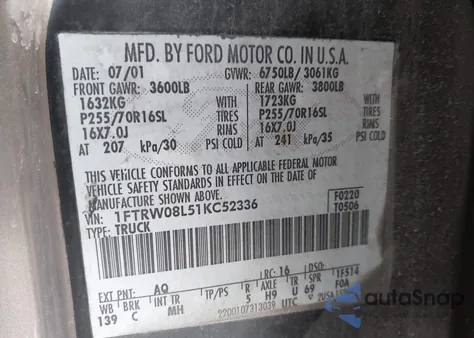 2001 Ford F-150 King Ranch Edition/Lariat/Xlt from USA, damaged, VIN 1FTRW08L51KC52336